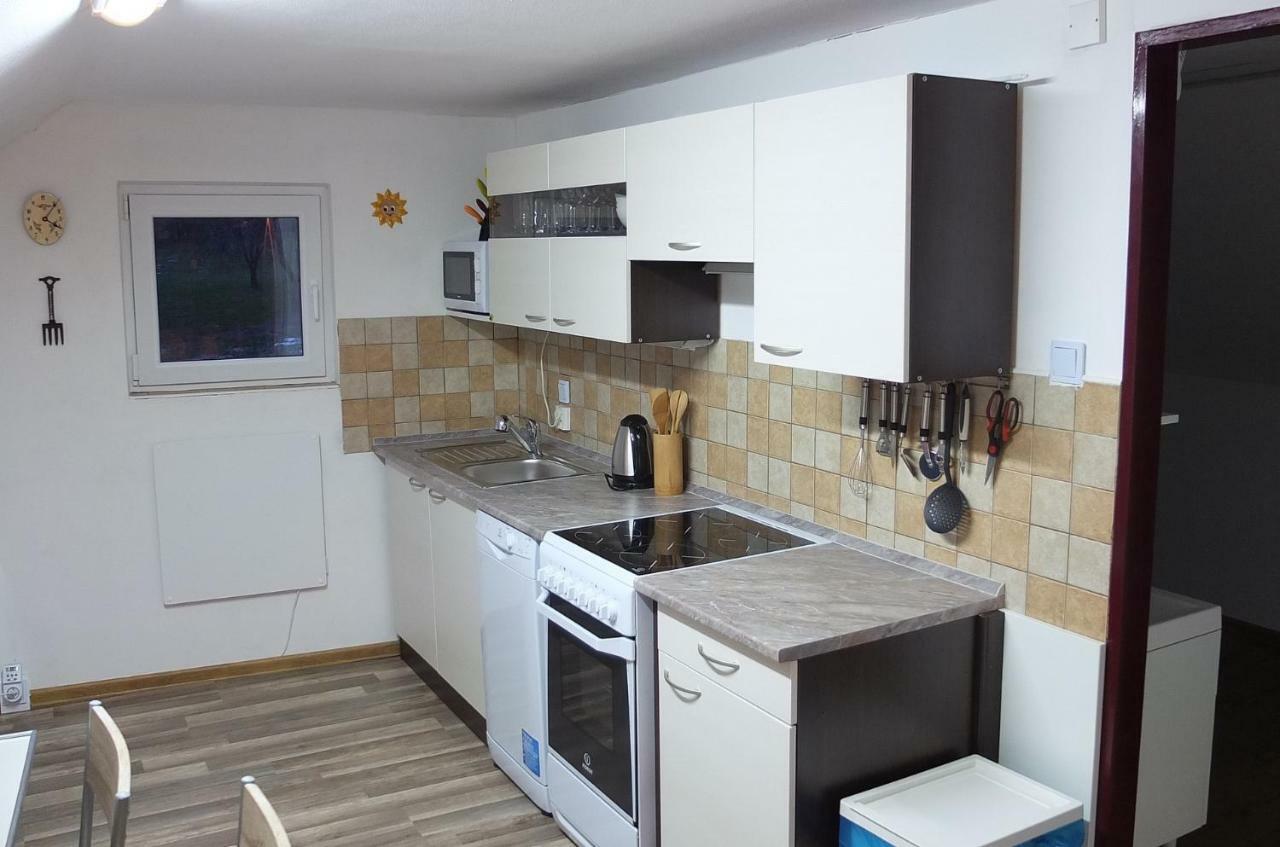 Apartman75 Tisnov Eksteriør bilde